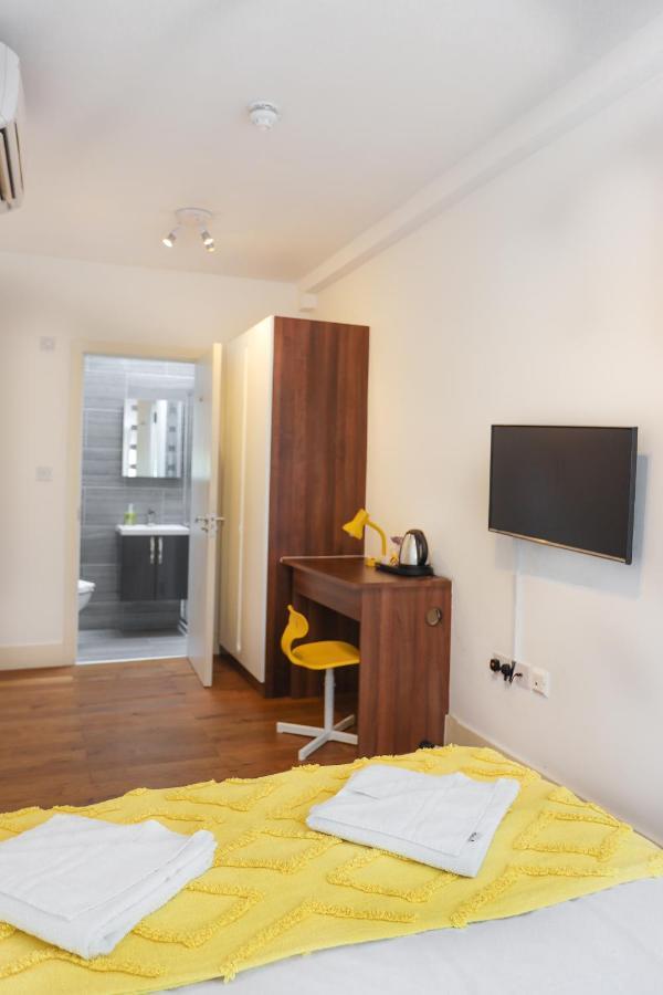 Titiwangsa One Accomodation At Paddington London Exterior photo